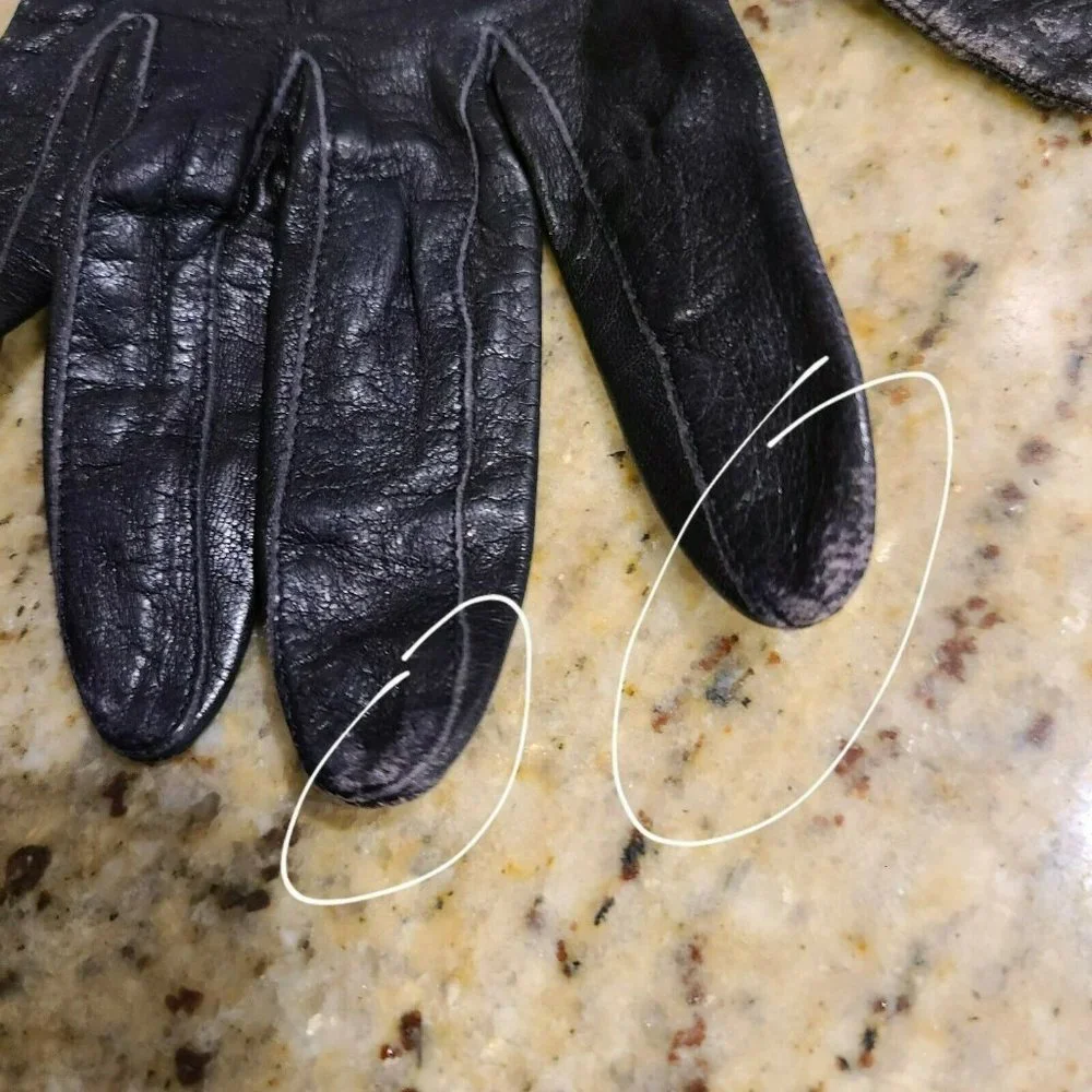Vintage Women's Small Black Leather 10